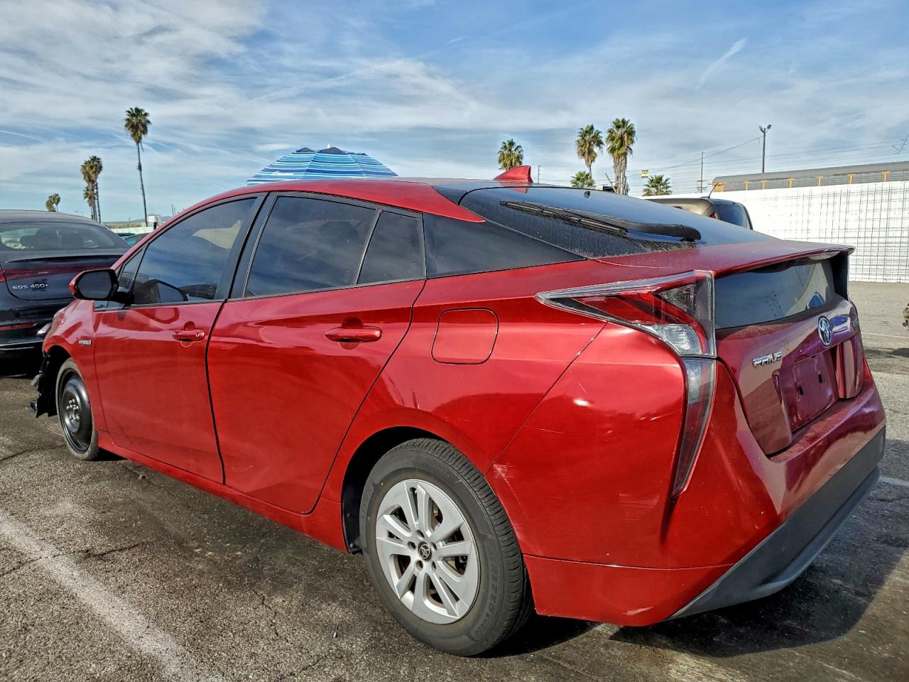 2016 TOYOTA PRIUS photo 2