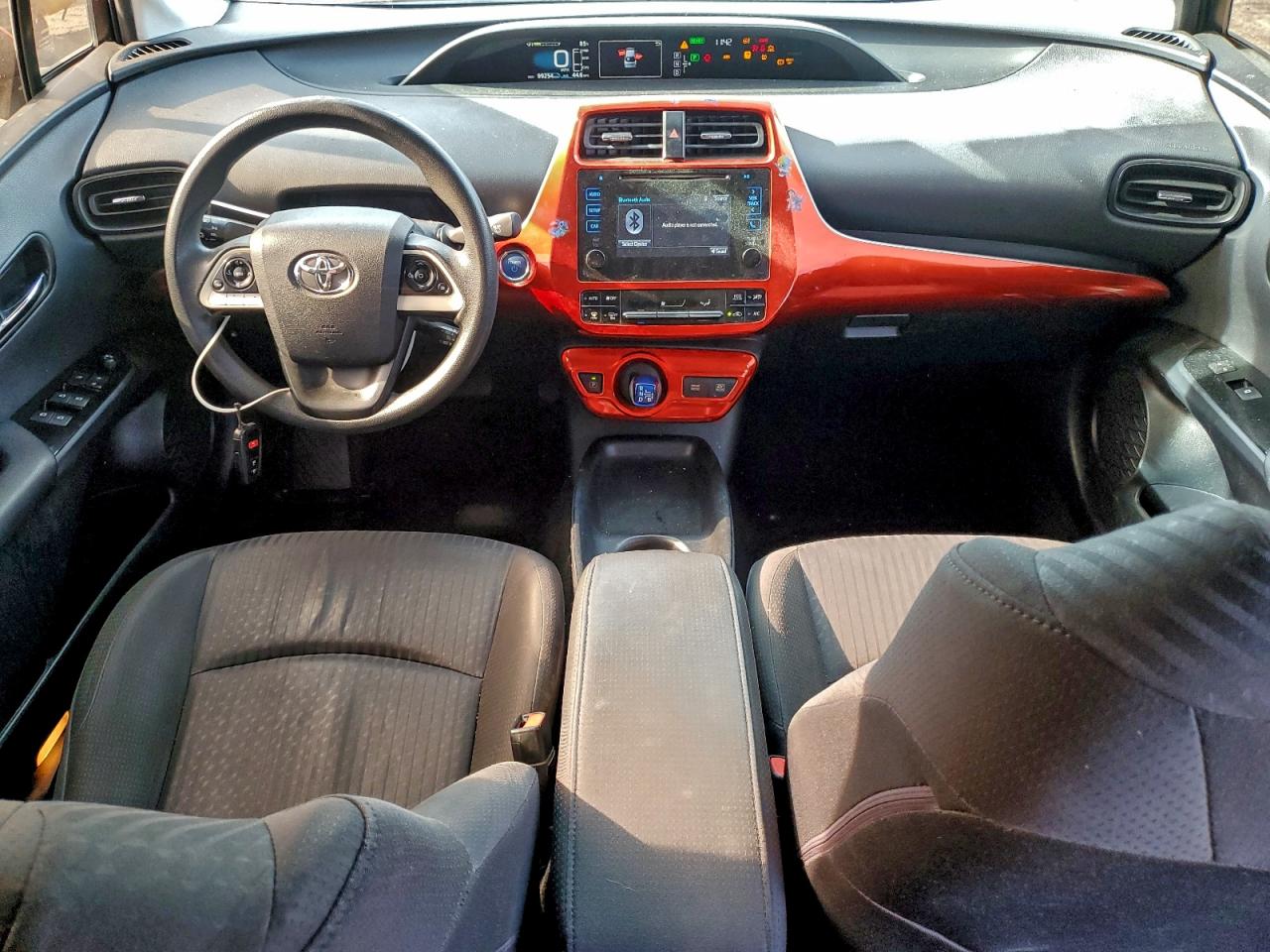 2016 TOYOTA PRIUS photo 8