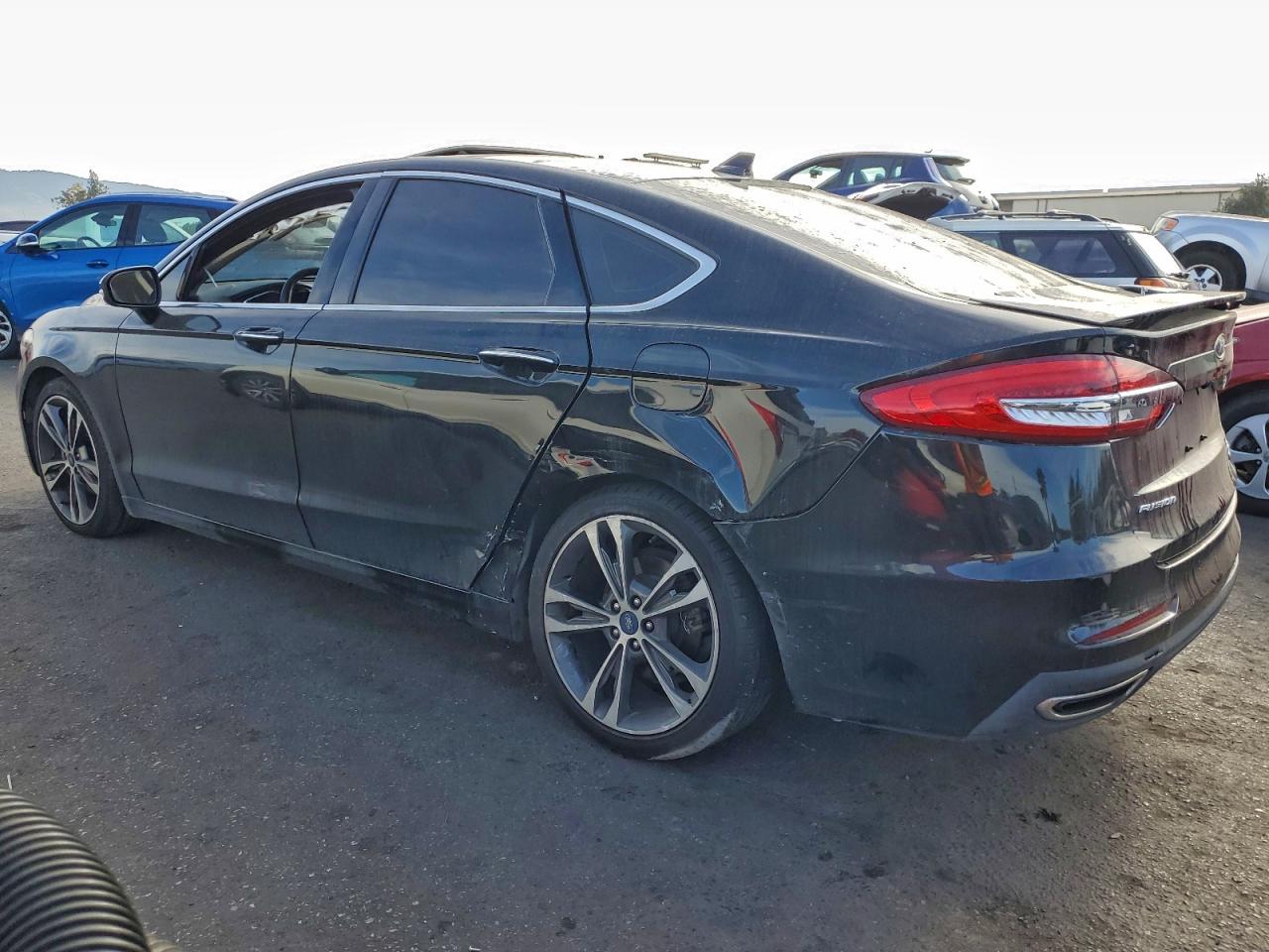 2019 FORD FUSION TITANIUM photo 3