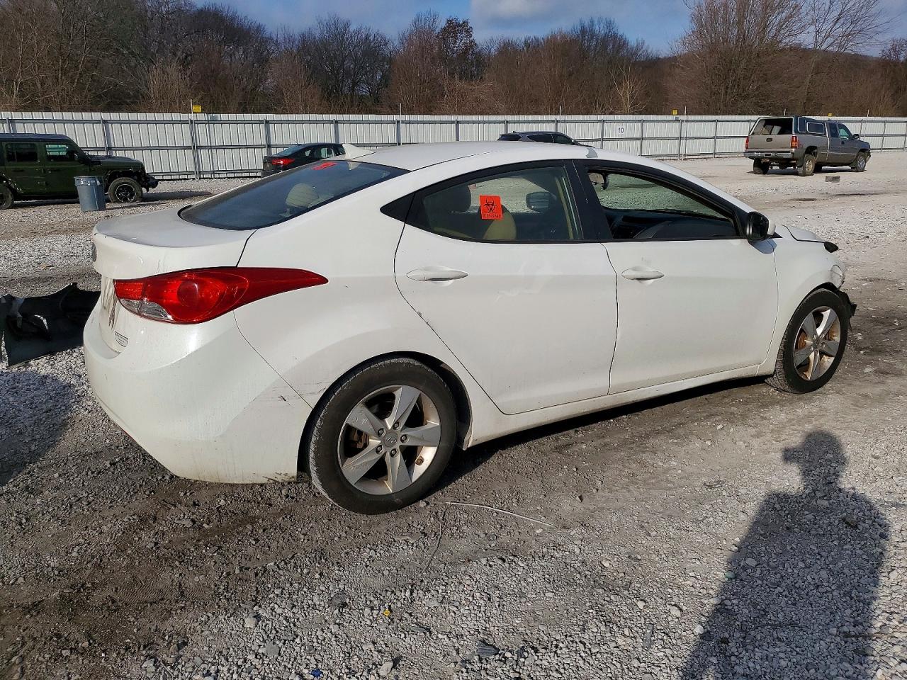 2013 HYUNDAI ELANTRA GLS photo 3
