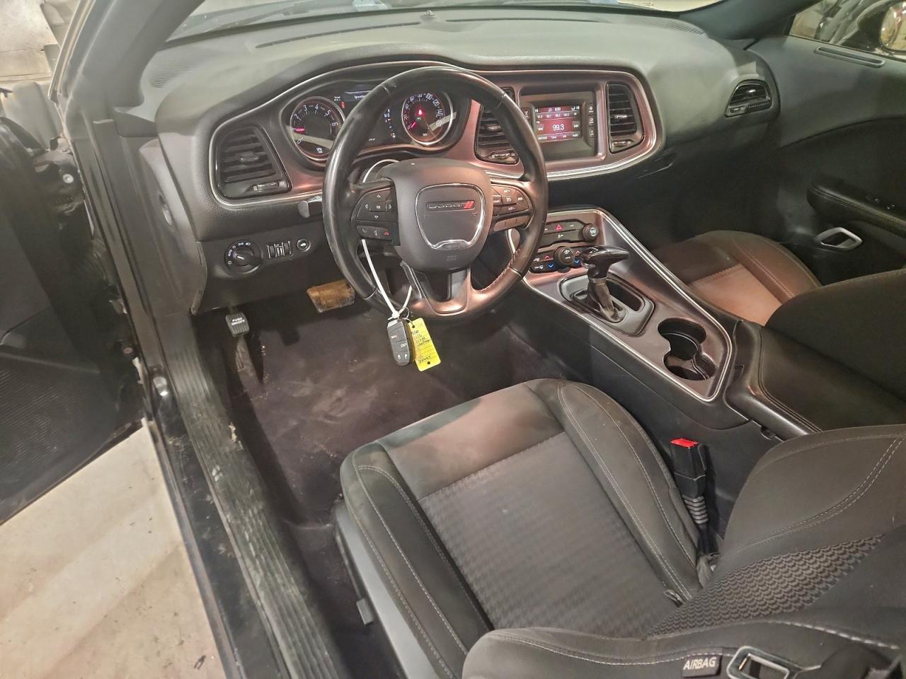 2016 DODGE CHALLENGER SXT photo 8