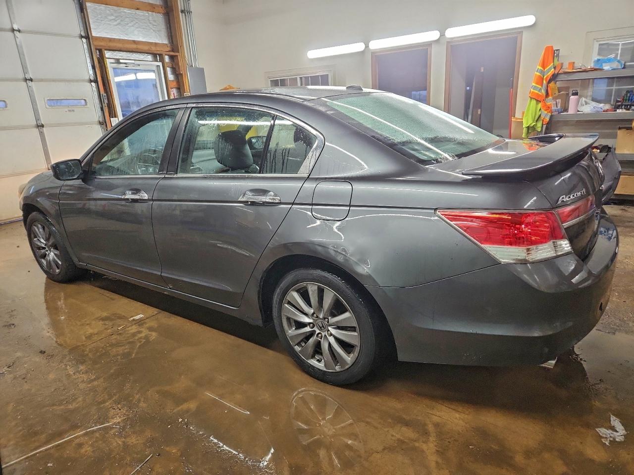 2011 HONDA ACCORD EXL photo 2