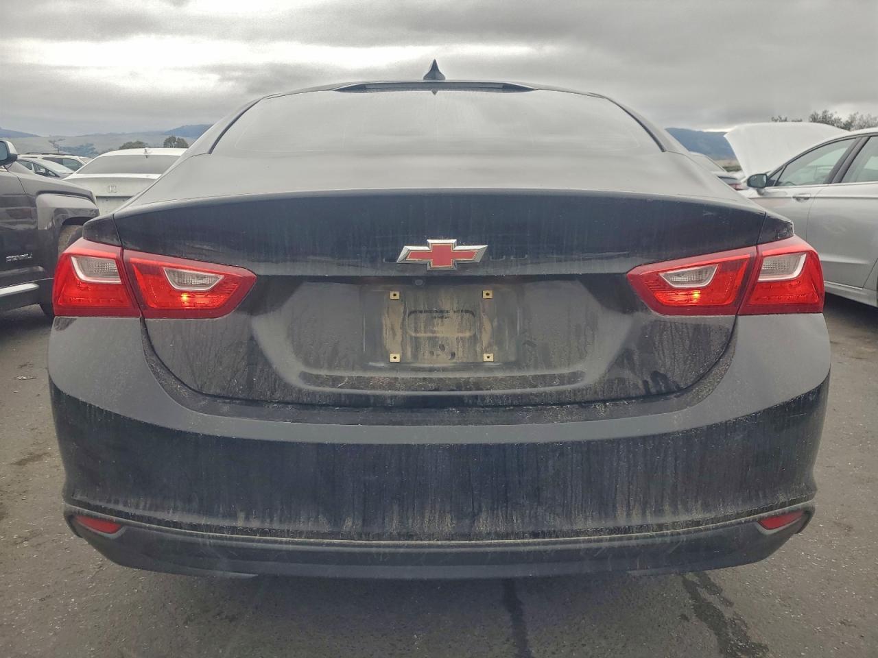 2017 CHEVROLET MALIBU LT photo 6