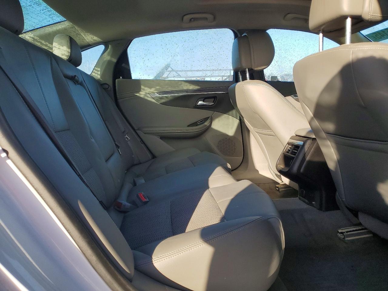 2014 CHEVROLET IMPALA LT photo 10