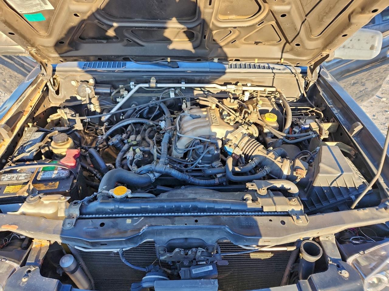 2003 NISSAN FRONTIER CREW CAB XE photo 11