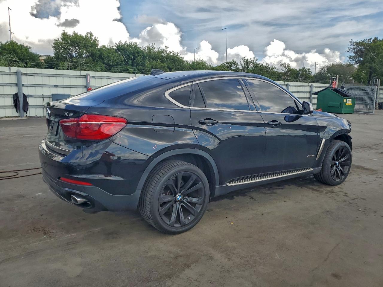 2016 BMW X6 XDRIVE35I photo 3