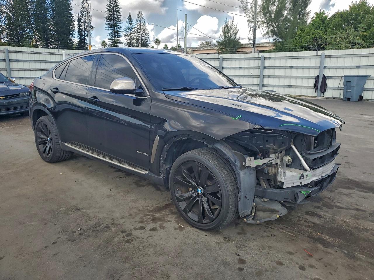 2016 BMW X6 XDRIVE35I photo 4