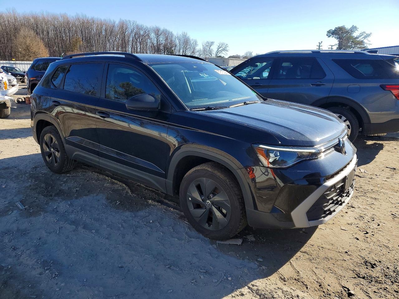 2025 VOLKSWAGEN TAOS S photo 4