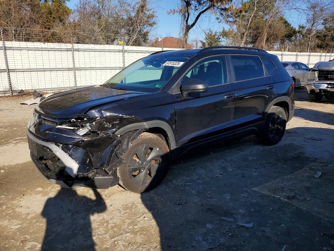 2025 VOLKSWAGEN TAOS