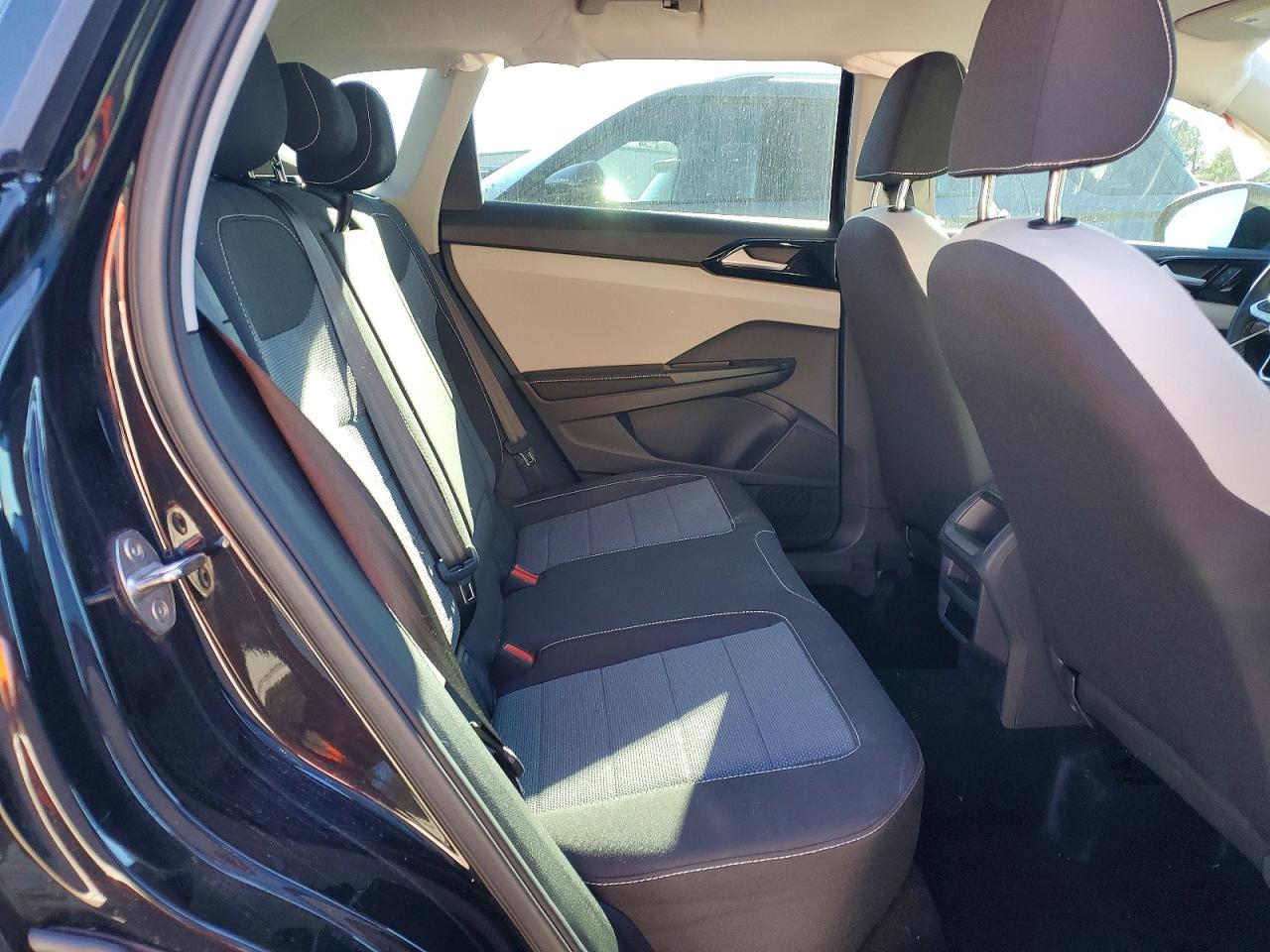 2025 VOLKSWAGEN TAOS S photo 11