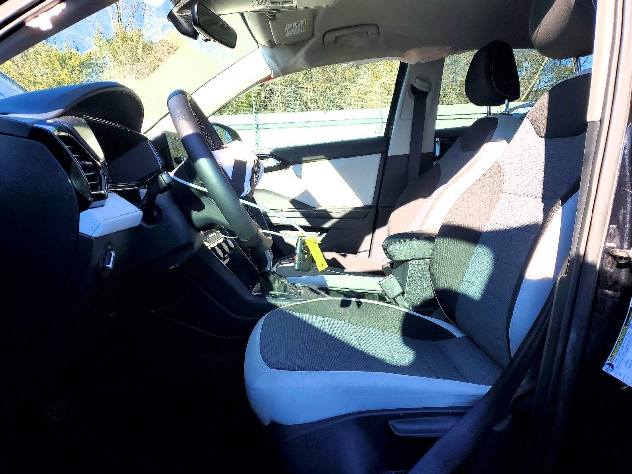 2025 VOLKSWAGEN TAOS S photo 7