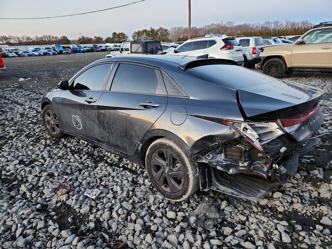 2021 HYUNDAI ELANTRA SEL photo 2