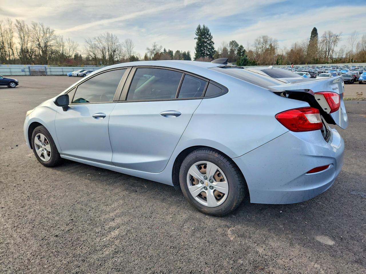 2017 CHEVROLET CRUZE LS photo 2