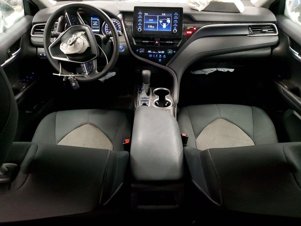 2023 TOYOTA CAMRY LE photo 8