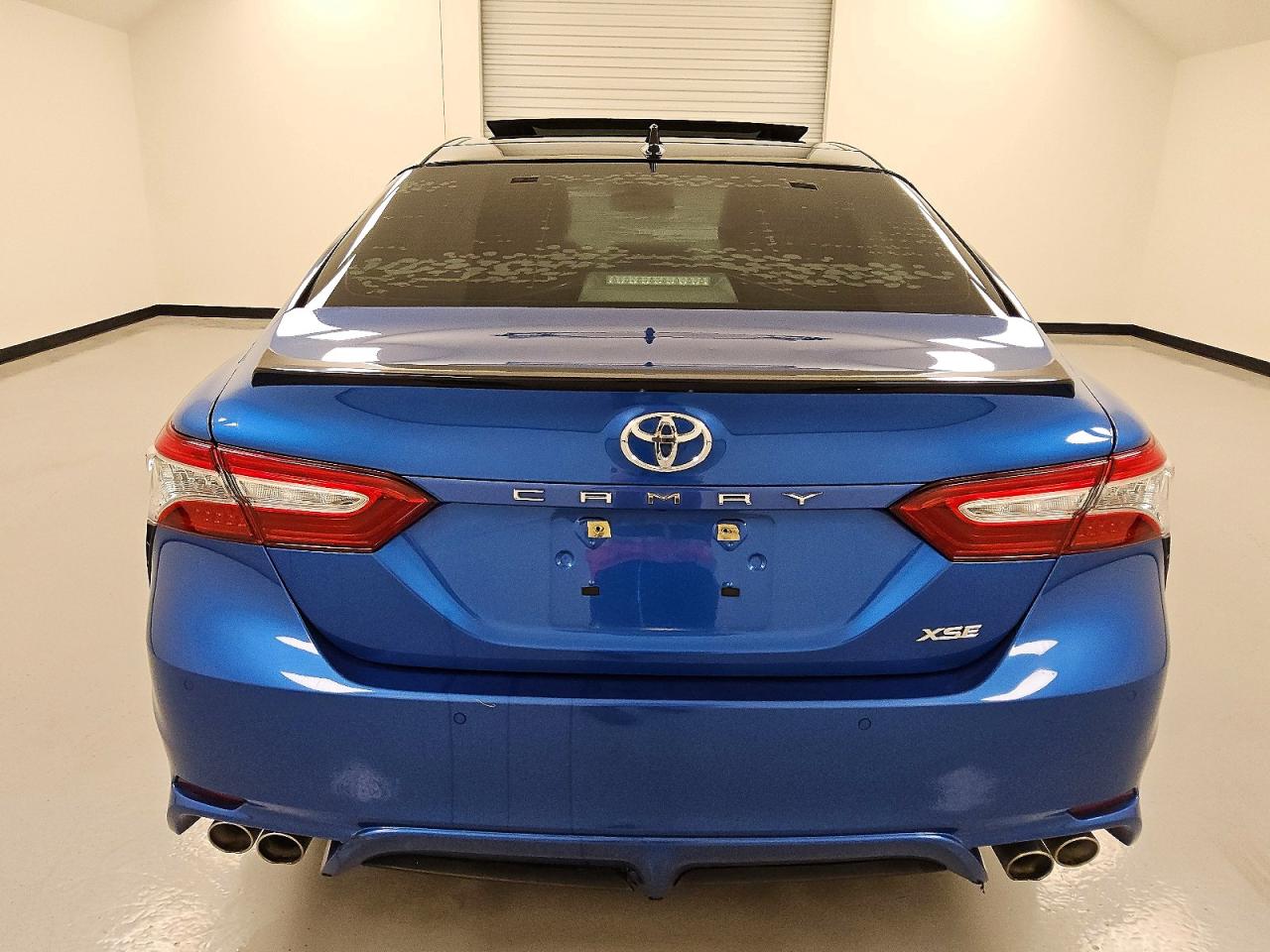 2020 TOYOTA CAMRY XSE photo 6