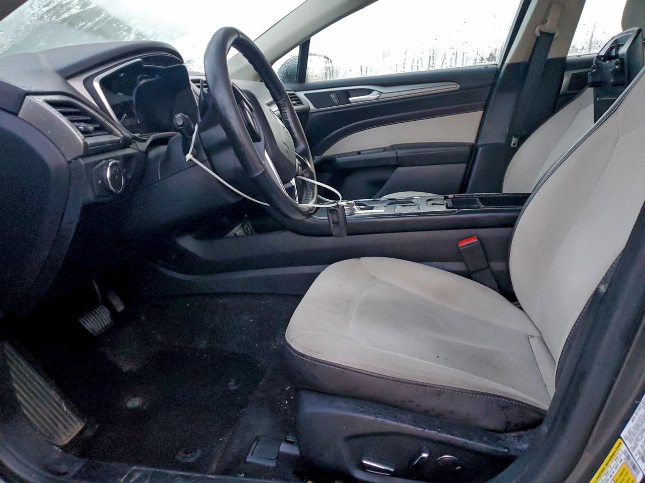 2019 FORD FUSION SE photo 7