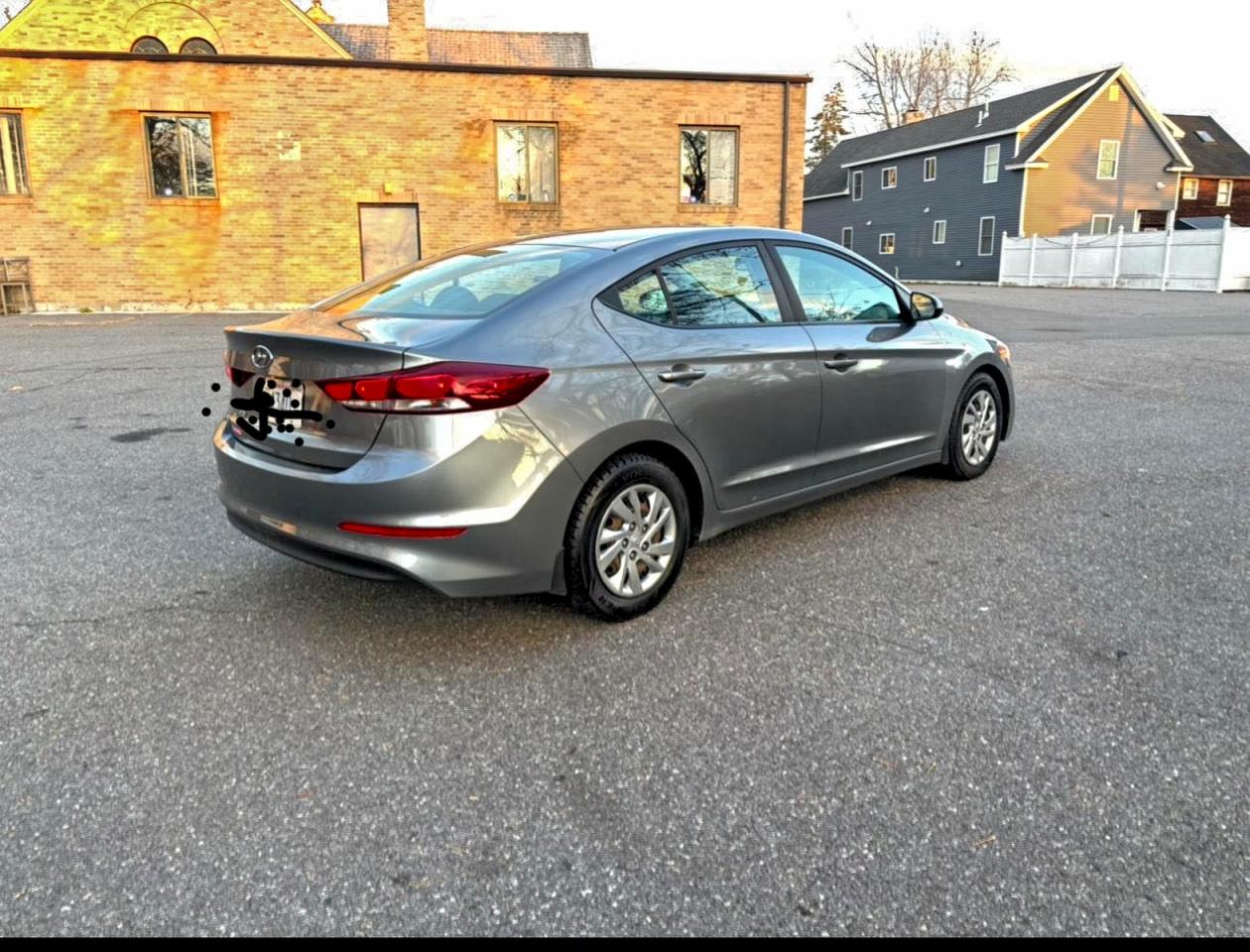 2018 HYUNDAI ELANTRA SE photo 4