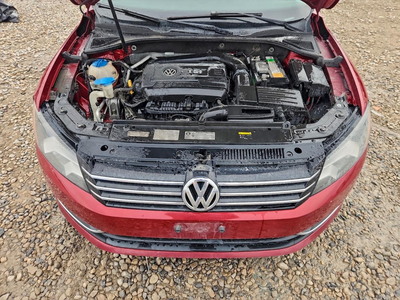 2015 VOLKSWAGEN PASSAT S photo 11