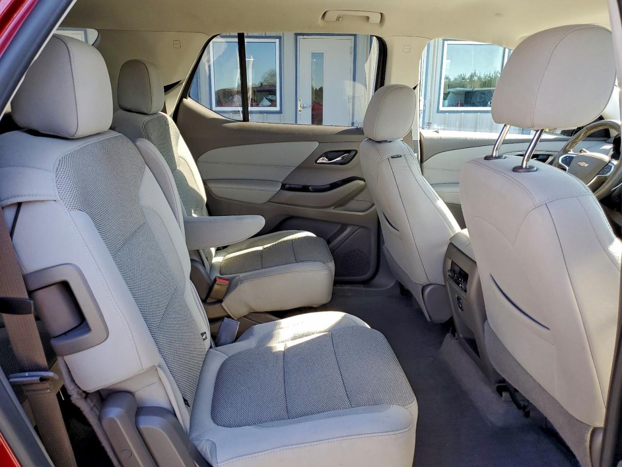 2019 CHEVROLET TRAVERSE LT photo 11
