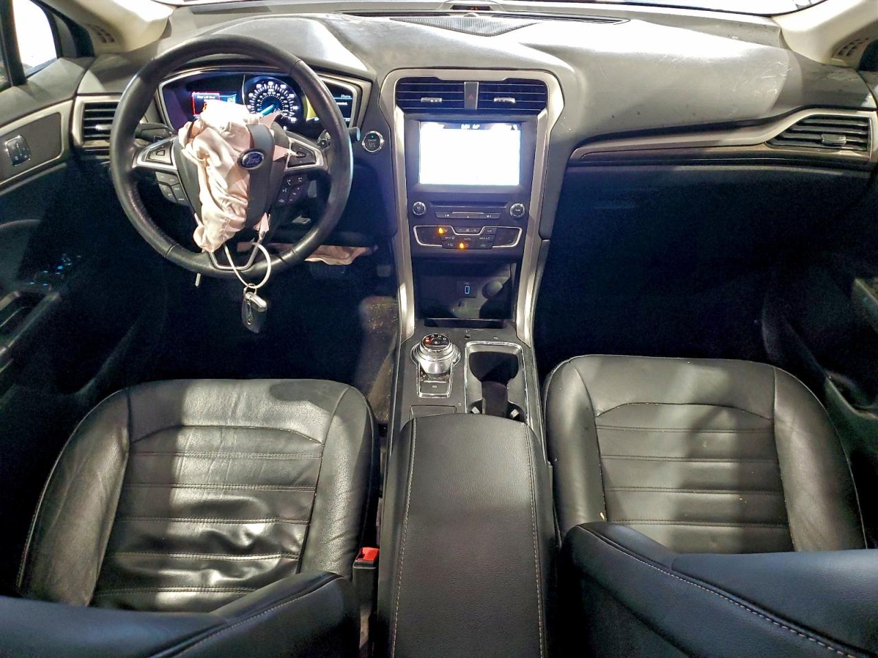 2017 FORD FUSION SE photo 8