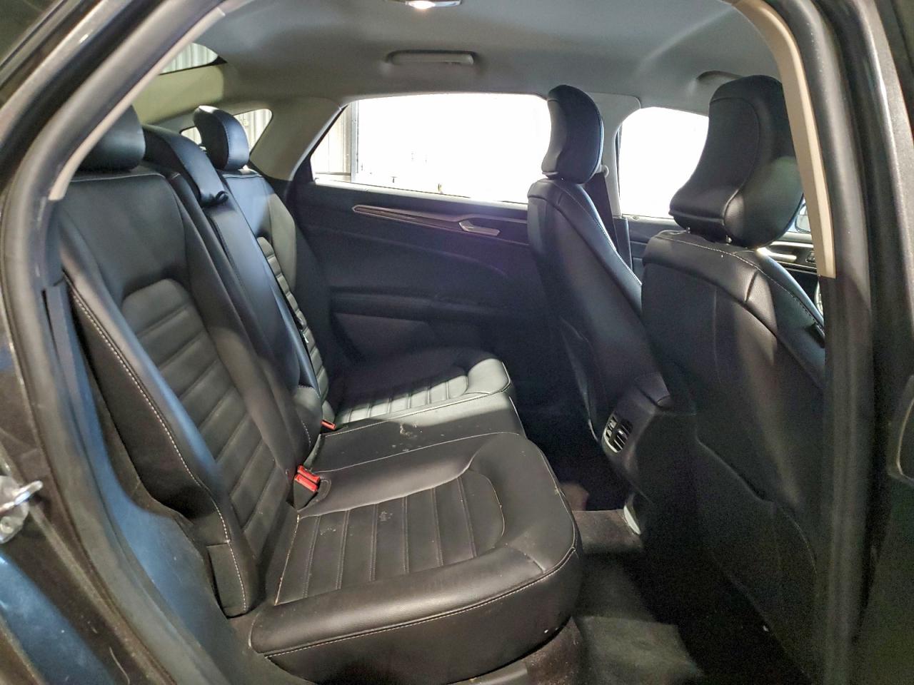 2017 FORD FUSION SE photo 10