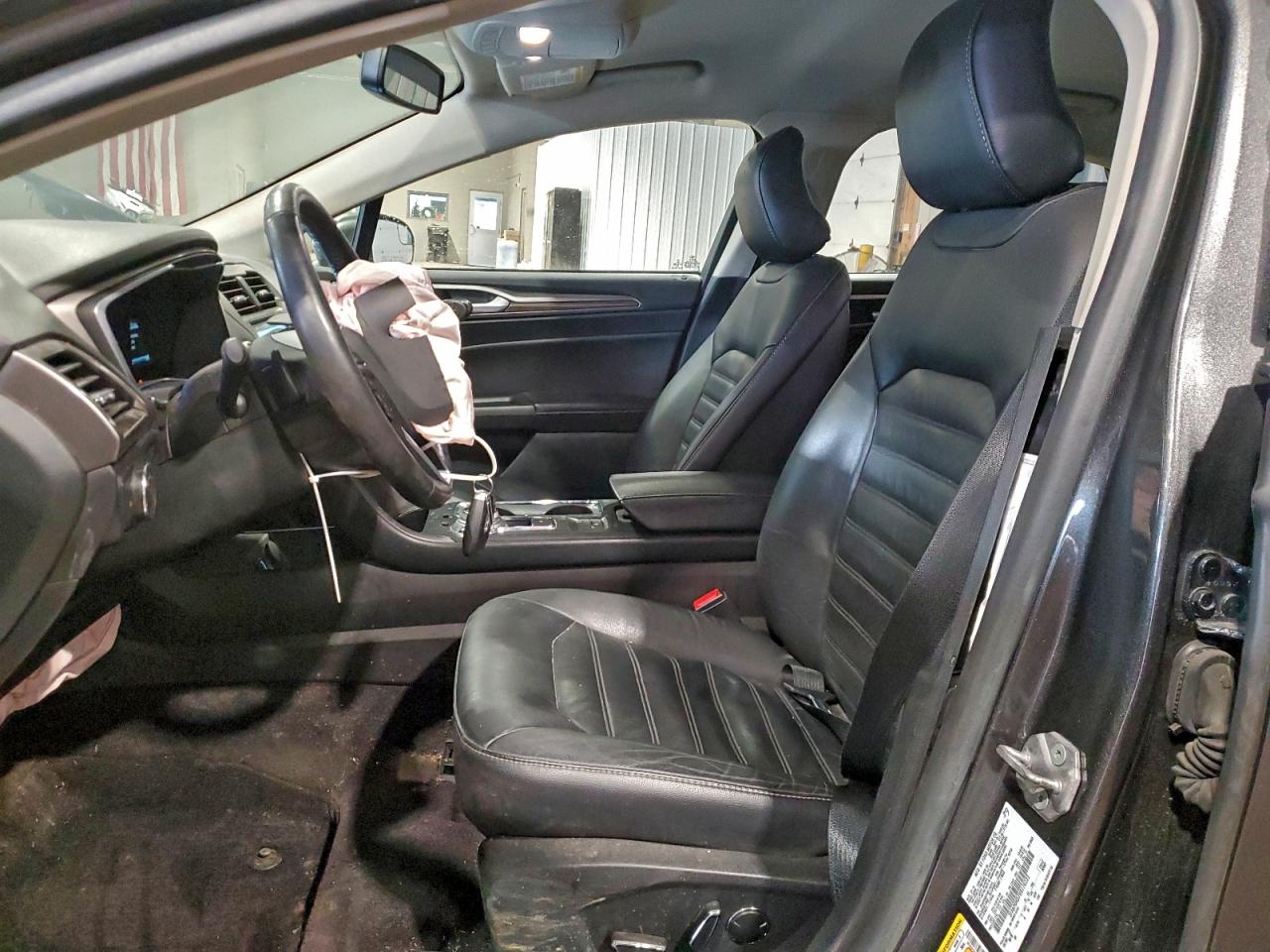 2017 FORD FUSION SE photo 7