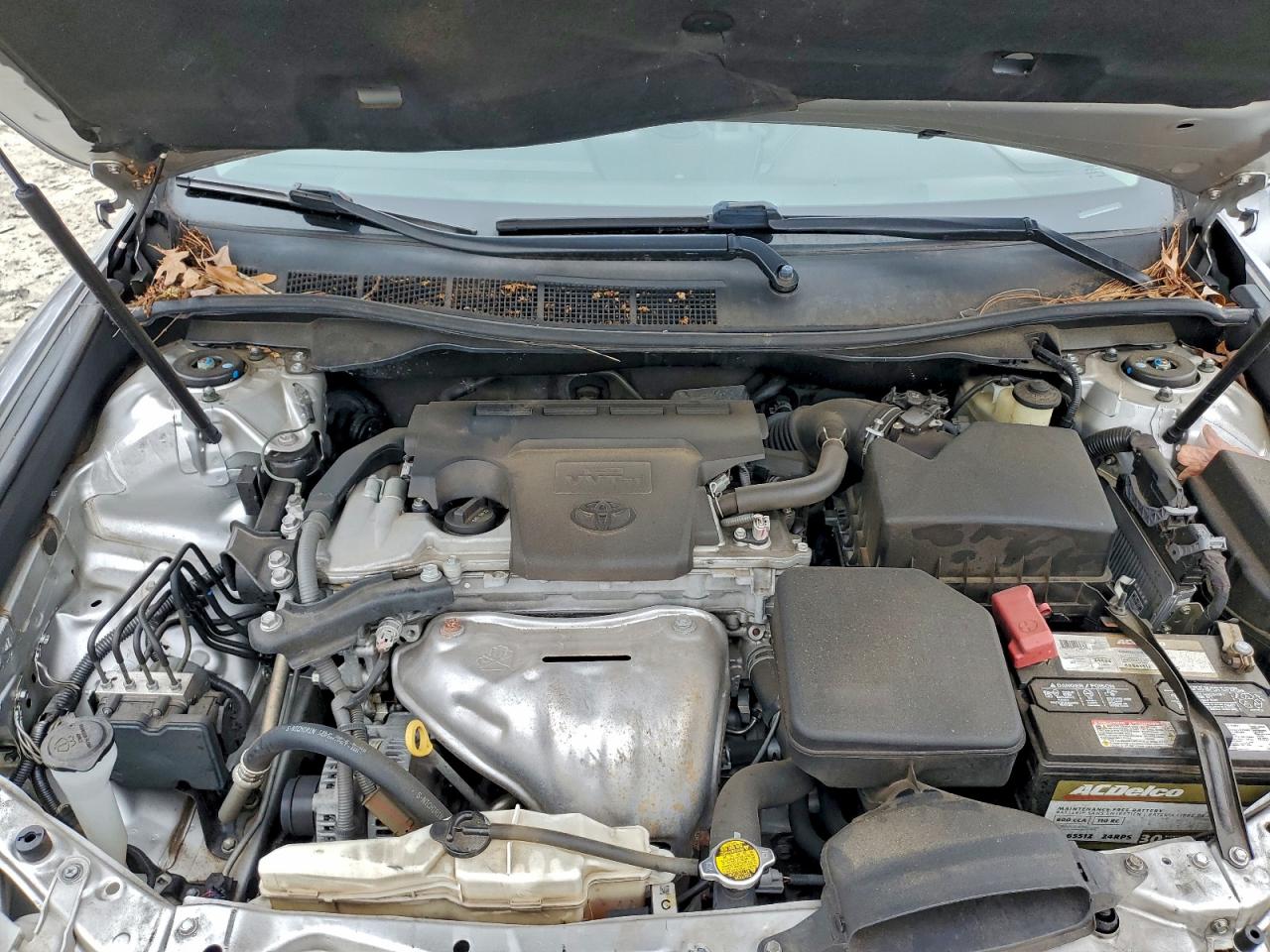 2014 TOYOTA CAMRY L photo 11
