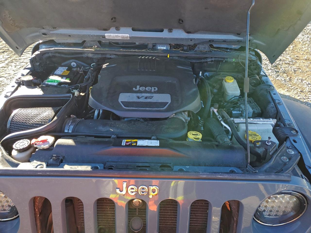 2015 JEEP WRANGLER UNLIMITED RUBICON photo 11