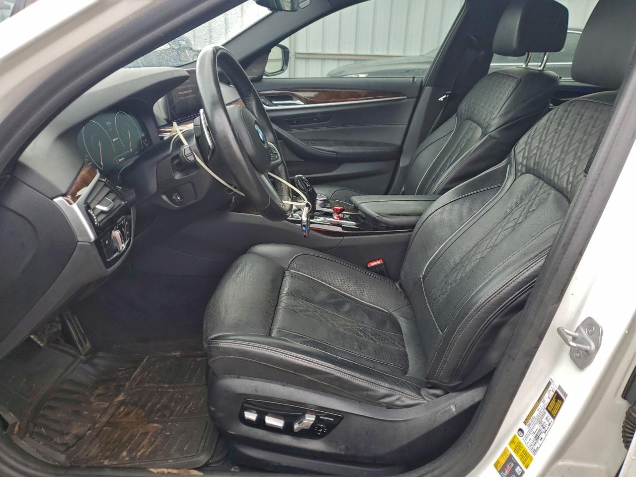 2019 BMW 530E photo 13