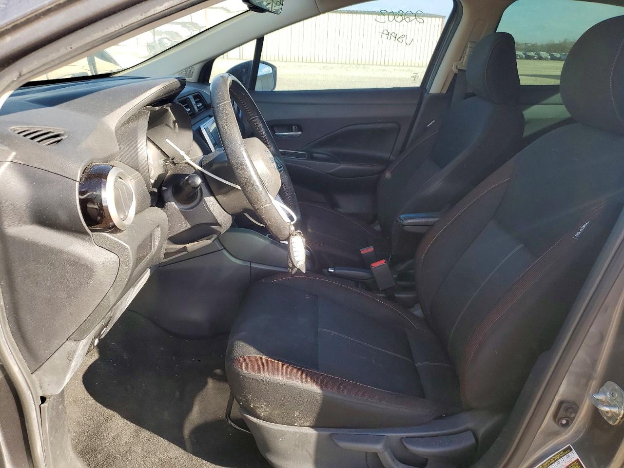 2020 NISSAN VERSA SR photo 7