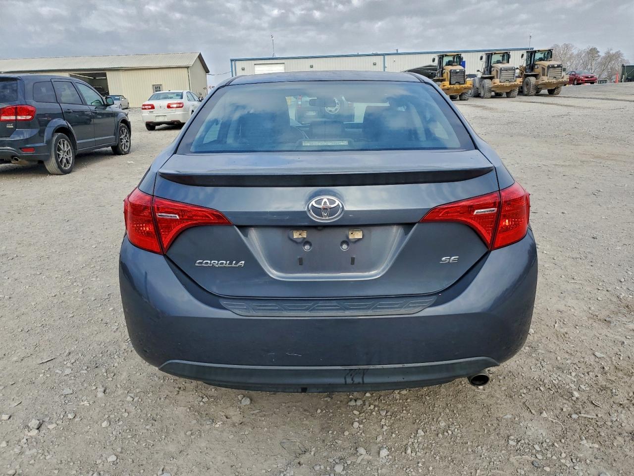2018 TOYOTA COROLLA L photo 6