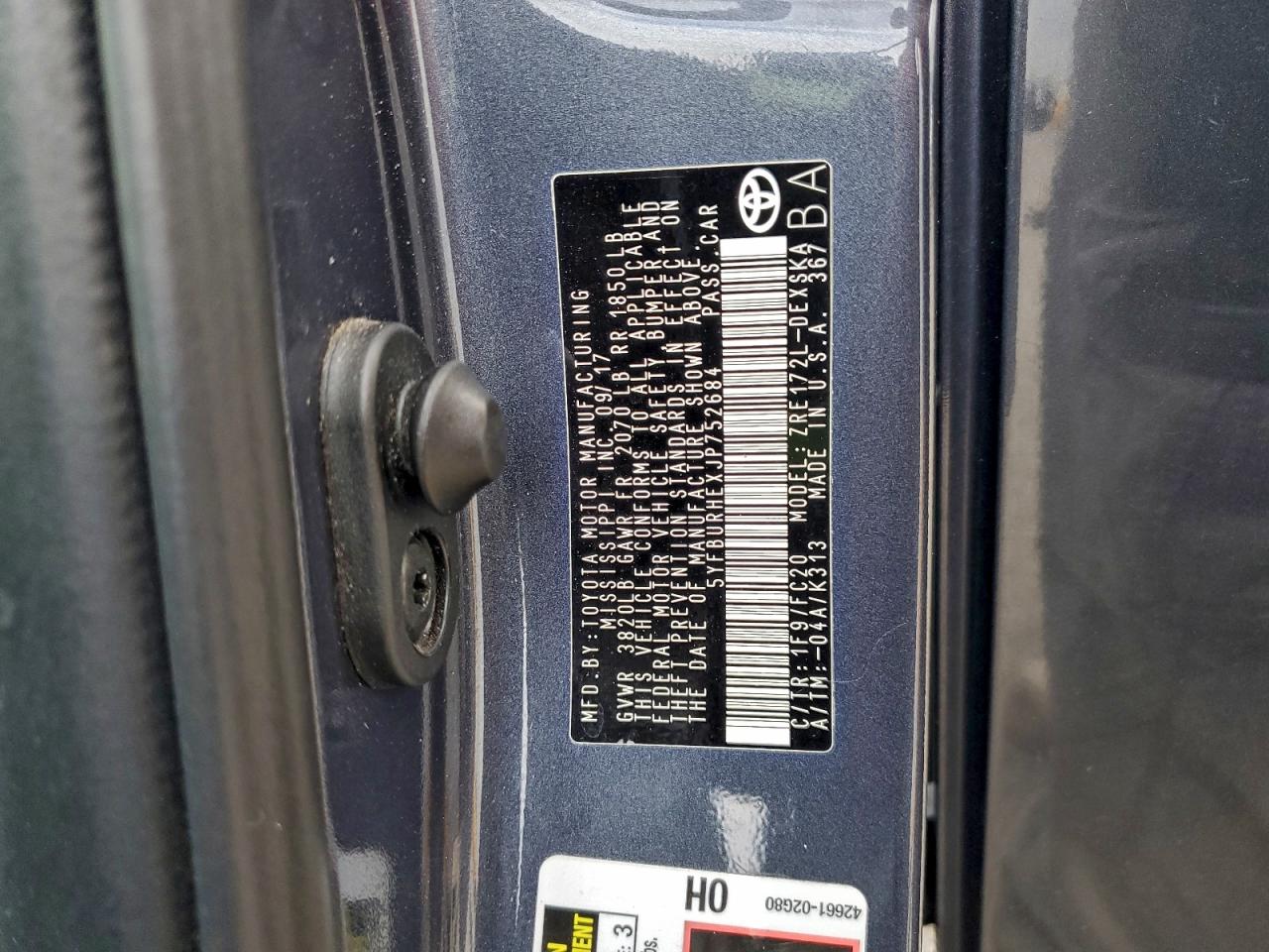 2018 TOYOTA COROLLA L photo 12