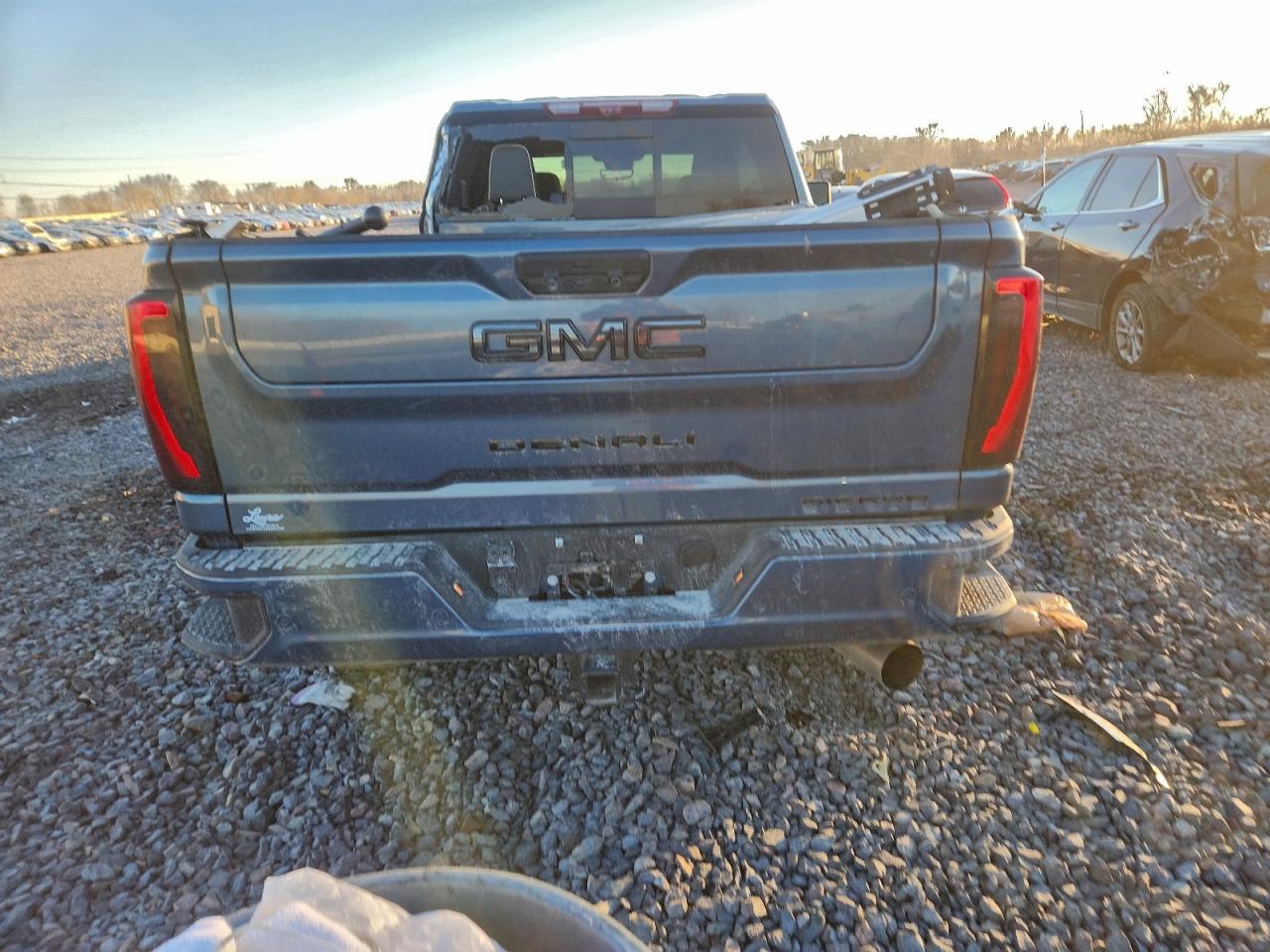 2025 GMC SIERRA K2500 DENALI ULTIMATE photo 6