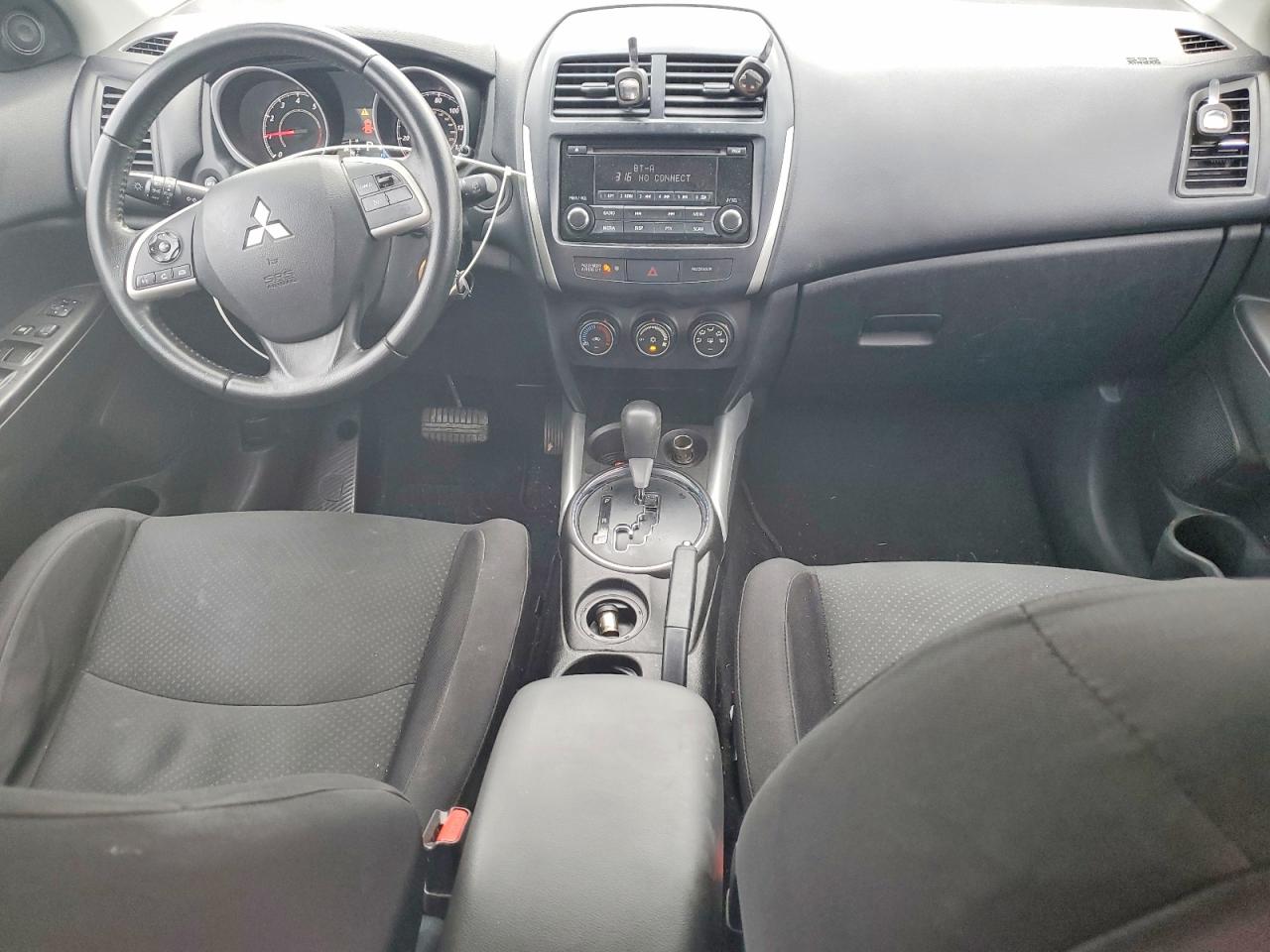 2014 MITSUBISHI OUTLANDER SPORT ES photo 8