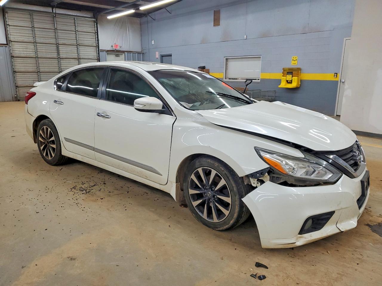 2016 NISSAN ALTIMA 2.5 photo 4