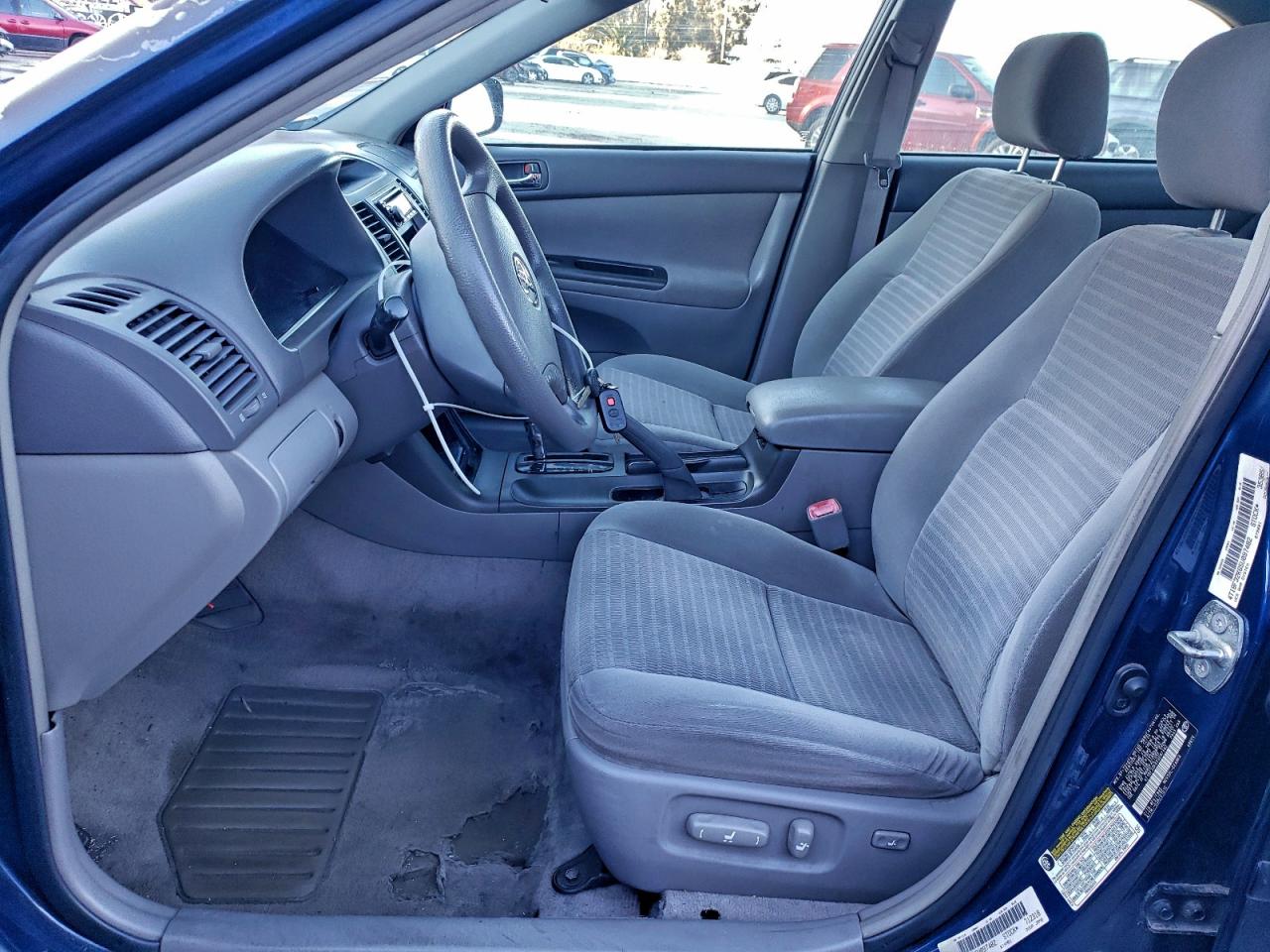 2005 TOYOTA CAMRY LE photo 7