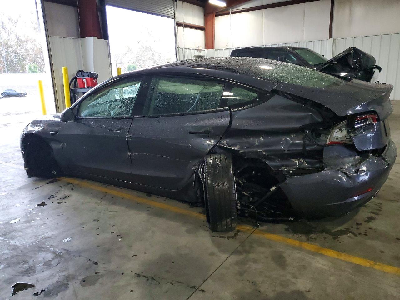 2023 TESLA MODEL 3 photo 2