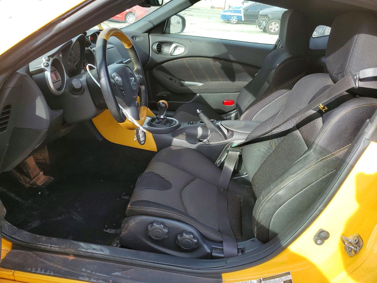 2019 NISSAN 370Z BASE photo 7