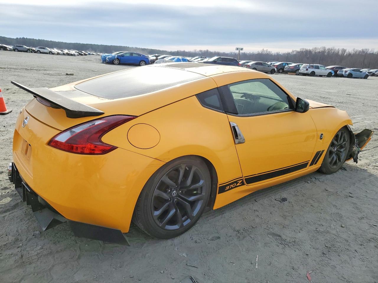 2019 NISSAN 370Z BASE photo 3