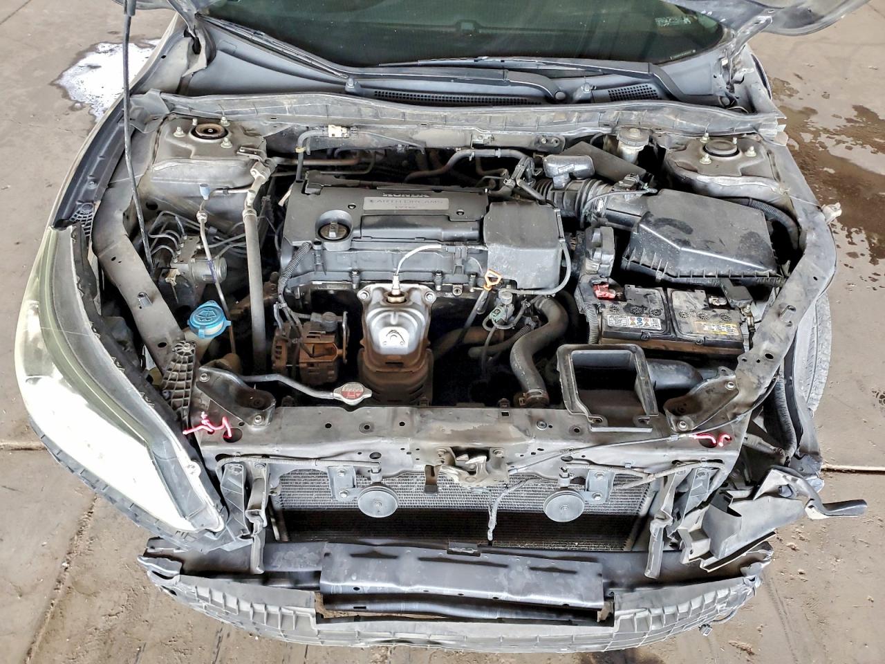 2014 HONDA ACCORD LX photo 11