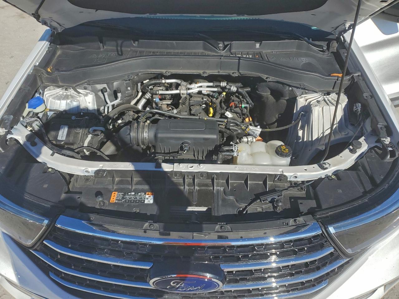 2021 FORD EXPLORER XLT photo 12