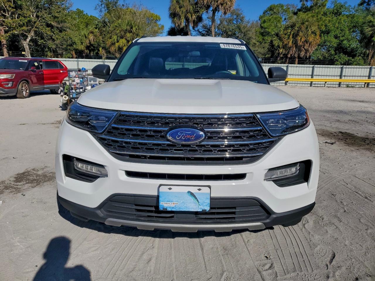 2021 FORD EXPLORER XLT photo 5
