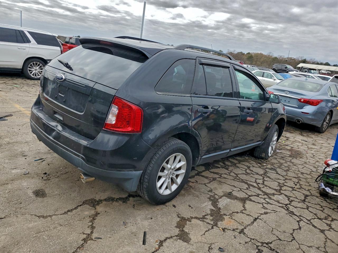 2013 FORD EDGE SE photo 3
