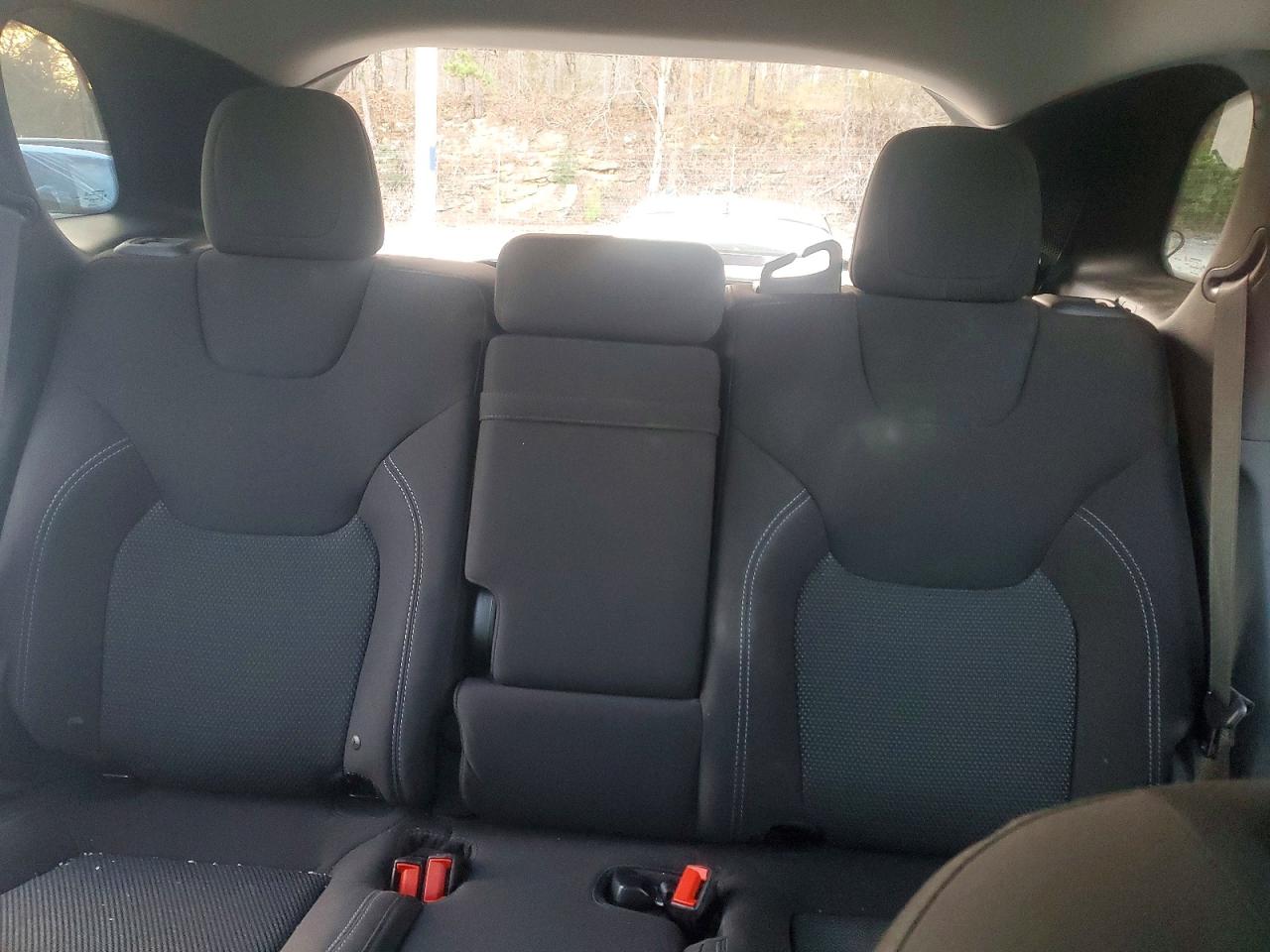 2019 JEEP CHEROKEE LATITUDE photo 10