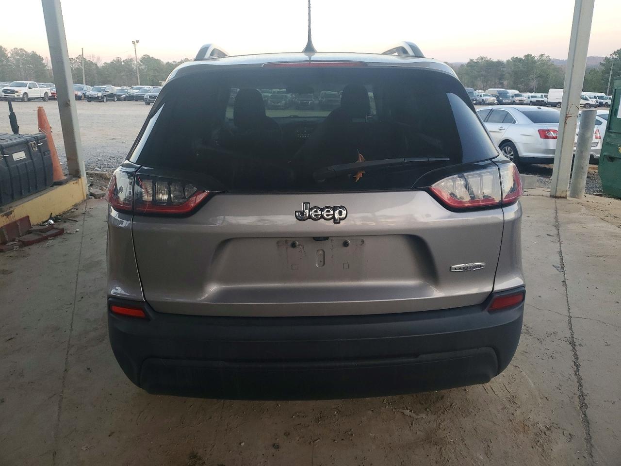 2019 JEEP CHEROKEE LATITUDE photo 6