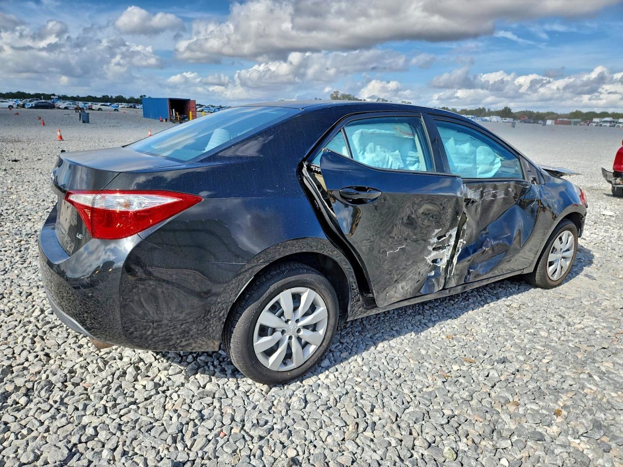 2016 TOYOTA COROLLA LE photo 5