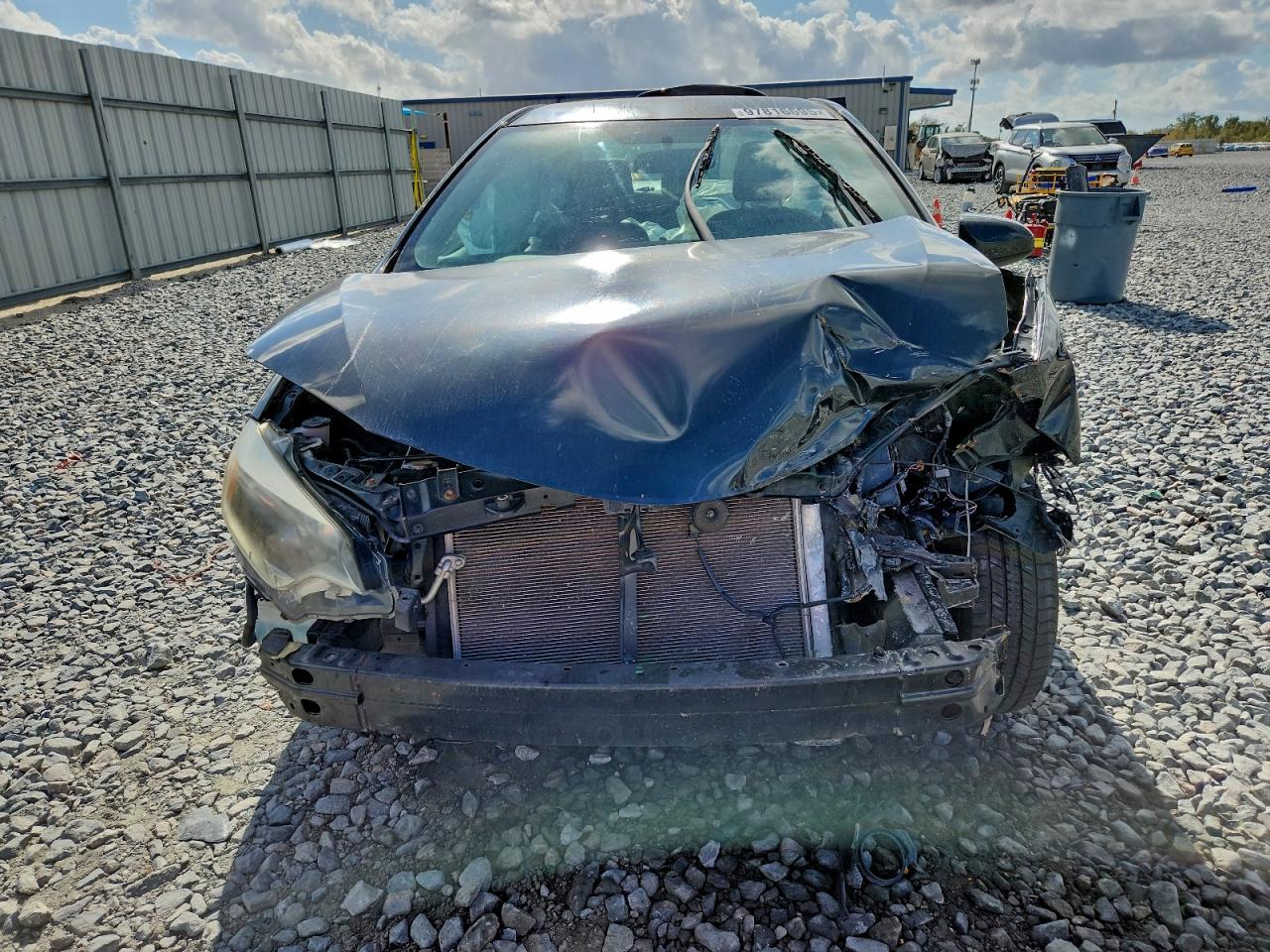 2016 TOYOTA COROLLA LE photo 9