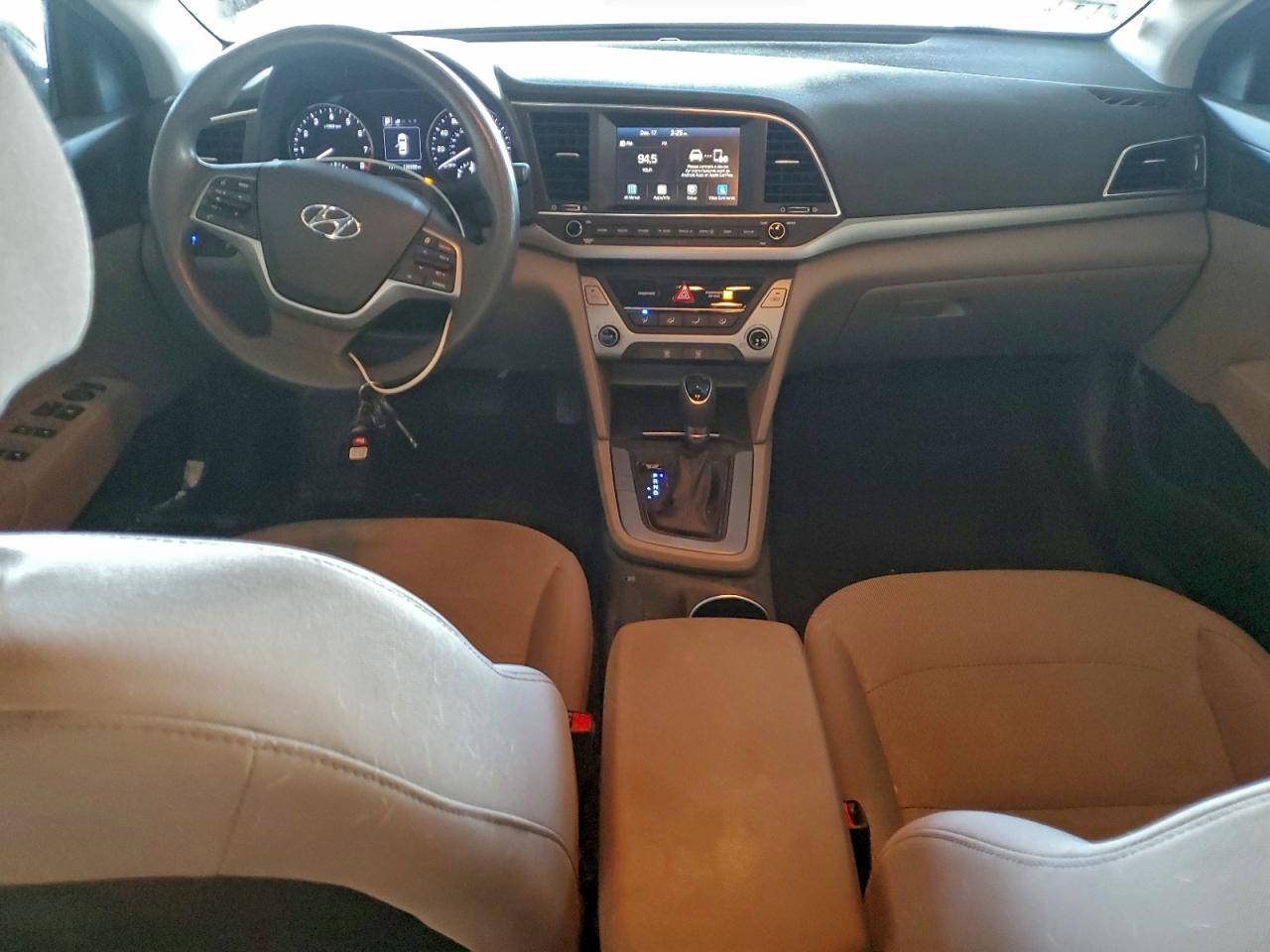 2018 HYUNDAI ELANTRA SEL photo 8
