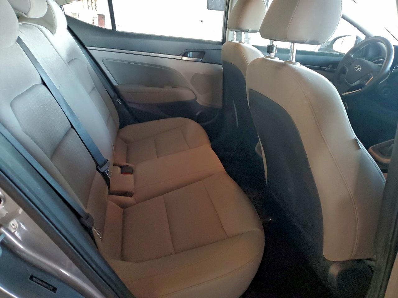 2018 HYUNDAI ELANTRA SEL photo 10