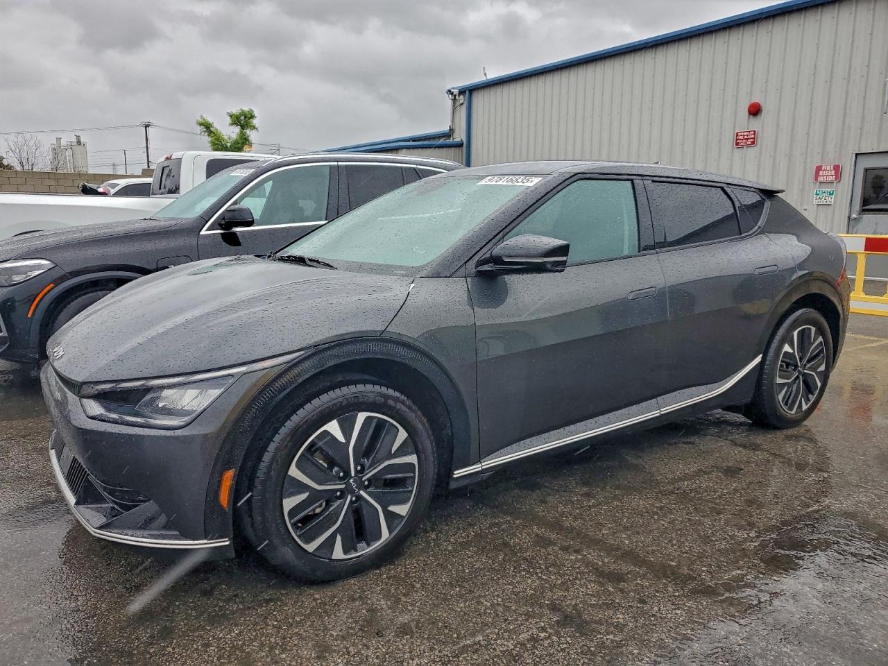 2023 KIA EV6